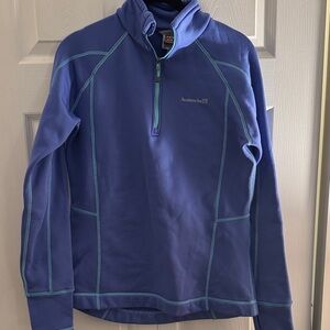 Avalanche lavender quarter zip fleece.